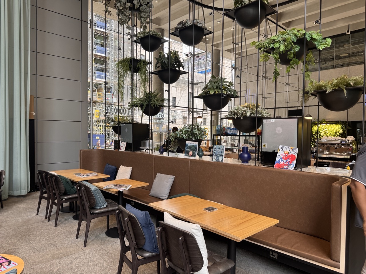 Public photograph for Surprisingly Quiet Coffee Shop